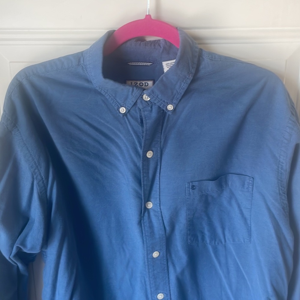Men’s Izod Casual Button-Down in L